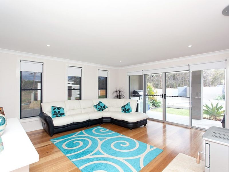 29 Shantull Drive, Wallabi Point NSW 2430