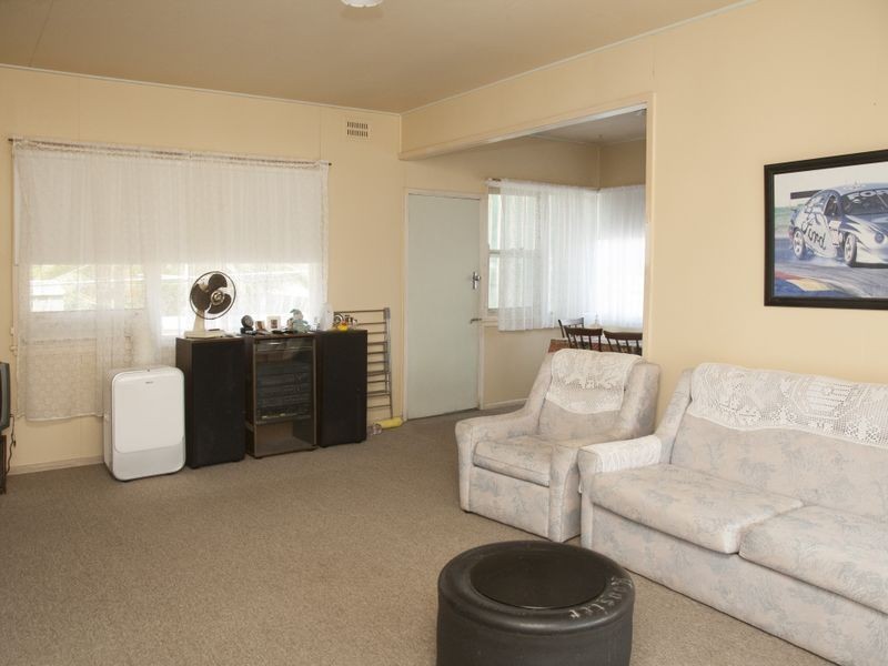 18 Florence Street, Taree NSW 2430