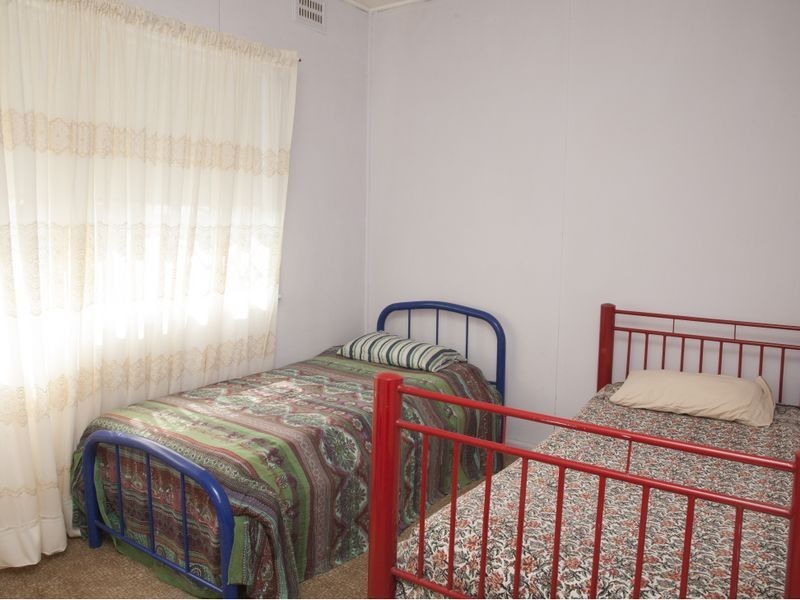 18 Florence Street, Taree NSW 2430