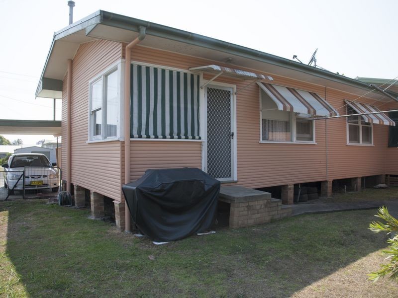 18 Florence Street, Taree NSW 2430