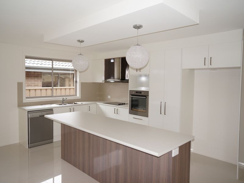 46 Albatross Way, Old Bar NSW 2430