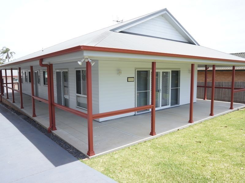 43 Waterman Street, Old Bar NSW 2430