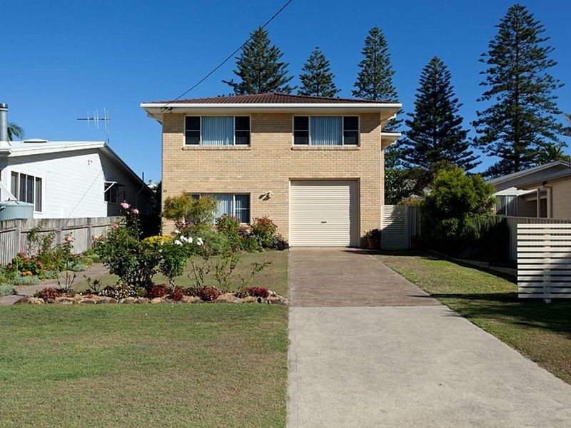 24 George Street, Old Bar NSW 2430