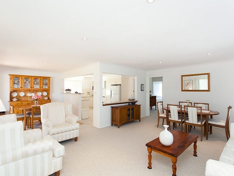 24 George Street, Old Bar NSW 2430