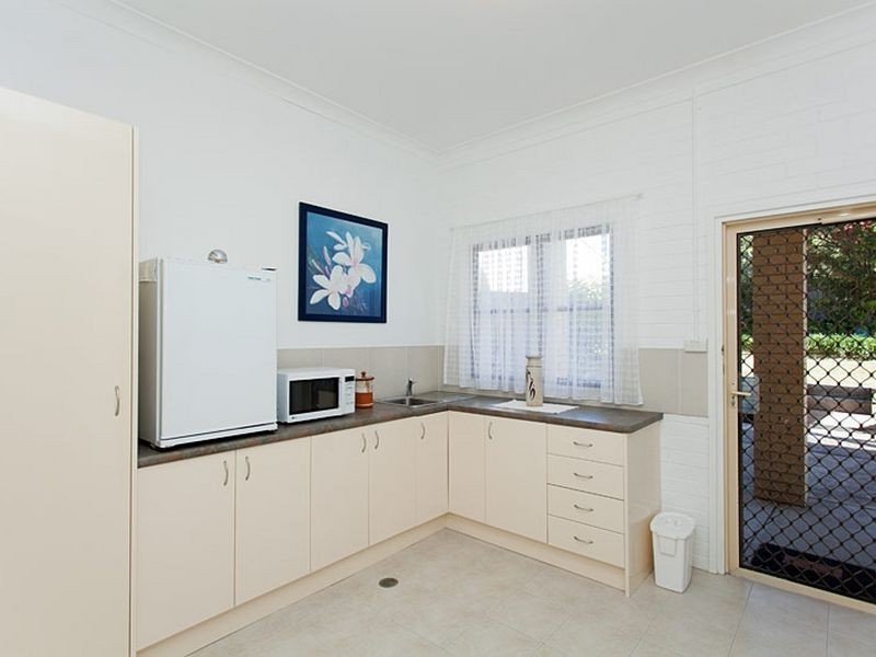 24 George Street, Old Bar NSW 2430