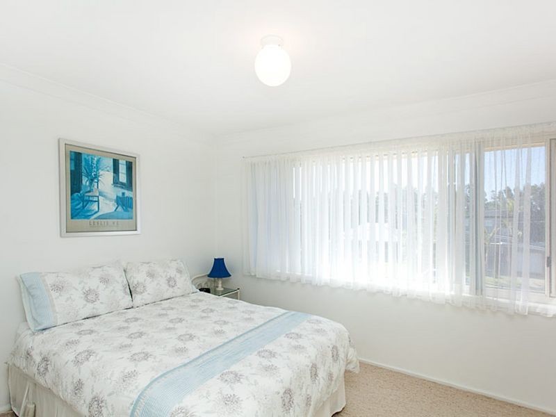 24 George Street, Old Bar NSW 2430