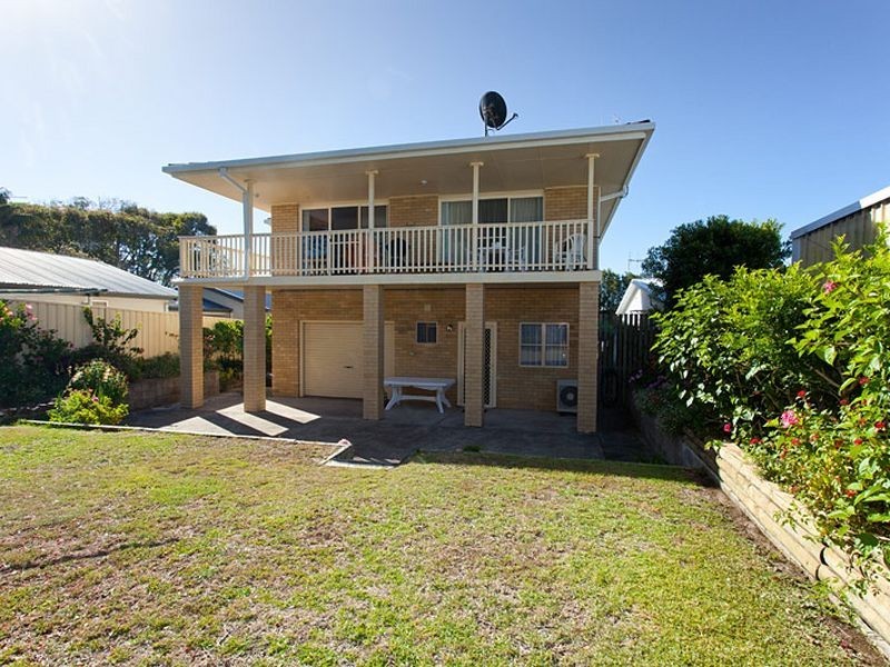 24 George Street, Old Bar NSW 2430