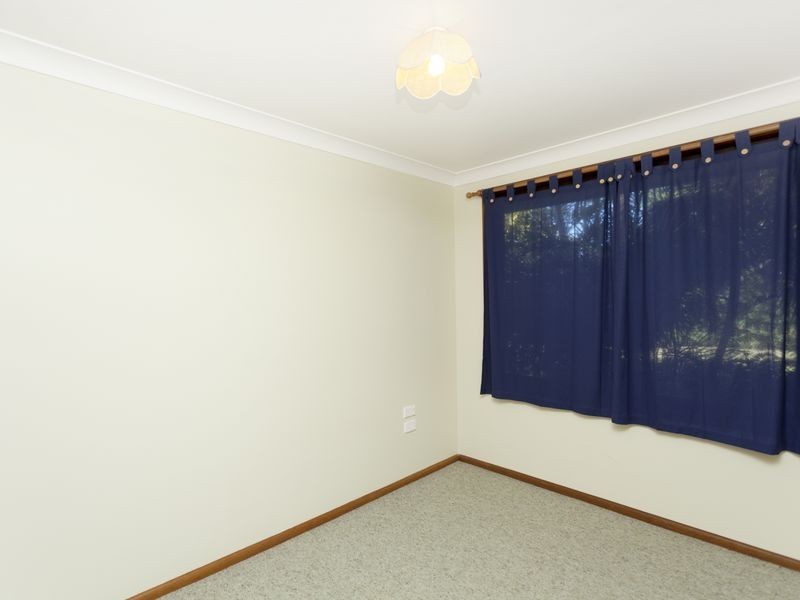 128 Old Bar Road, Old Bar NSW 2430