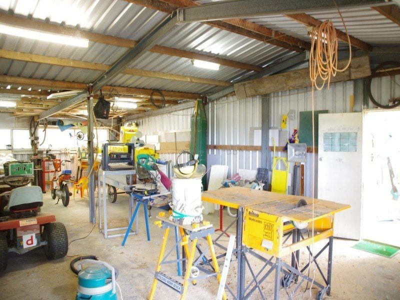 135 Beach Road, Mitchells Island NSW 2430