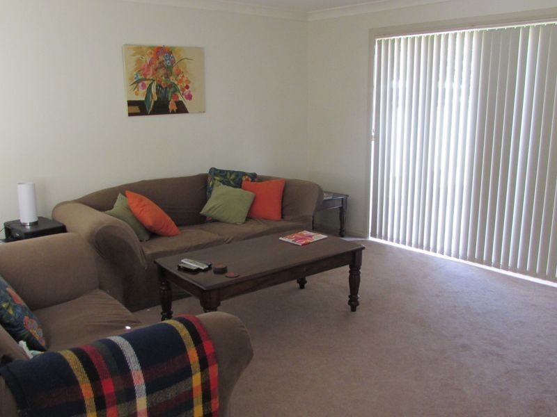 6 Albatross Way, Old Bar NSW 2430