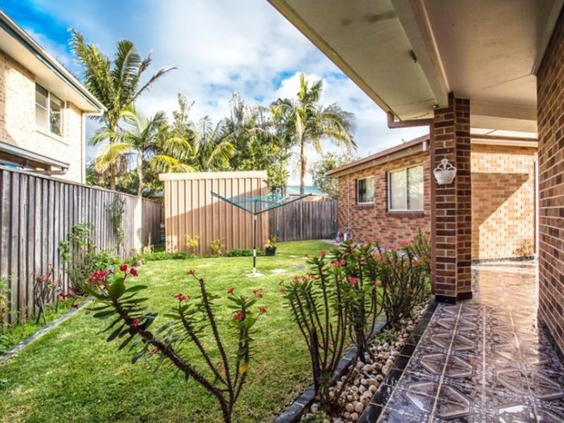 12 Beach Street, Wallabi Point NSW 2430