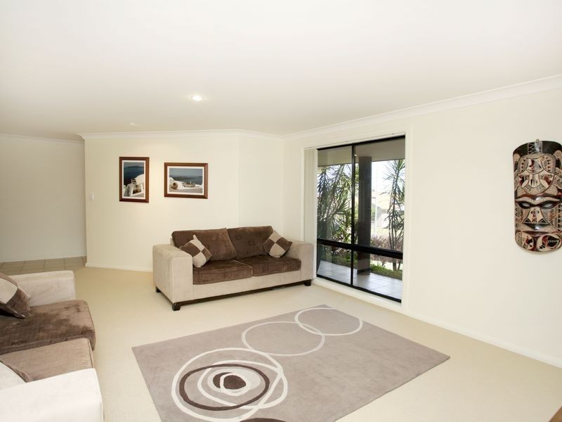 15 Surfsound Avenue, Wallabi Point NSW 2430