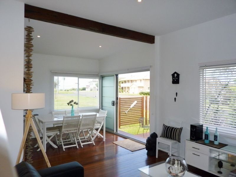 5 Pacific Street, Wallabi Point NSW 2430