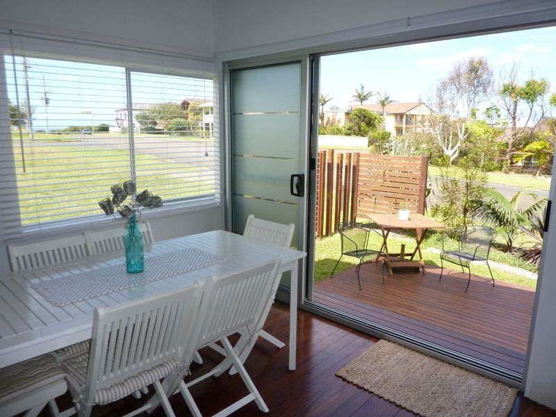 5 Pacific Street, Wallabi Point NSW 2430