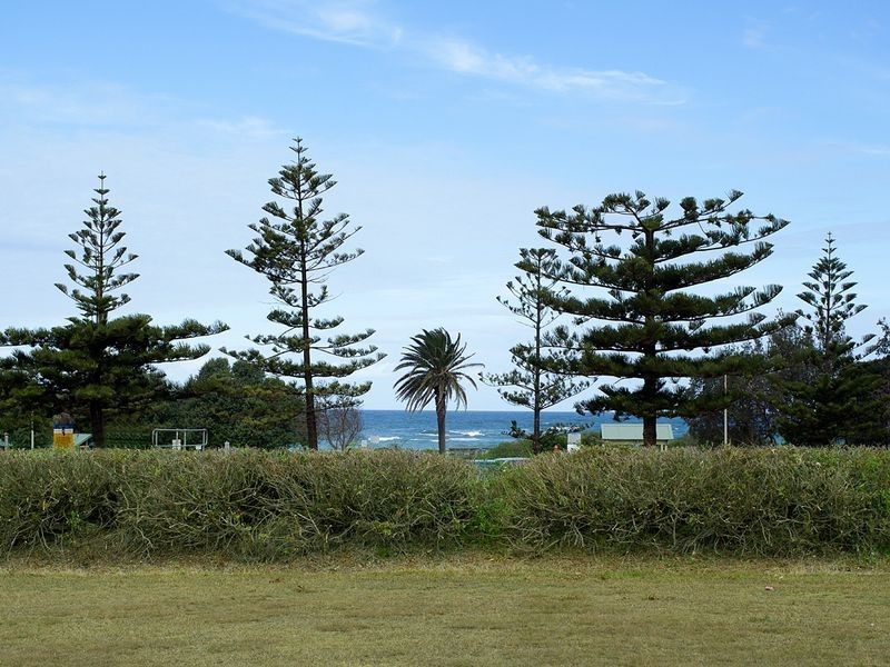 5 Ungala Road, Old Bar NSW 2430