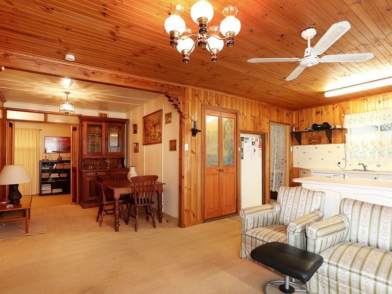 5 Ungala Road, Old Bar NSW 2430