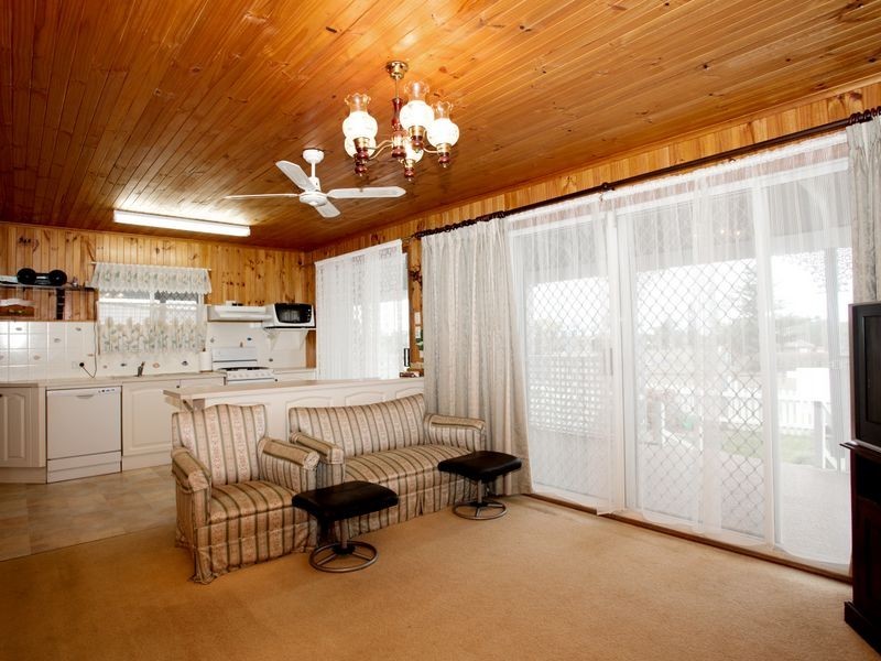 5 Ungala Road, Old Bar NSW 2430