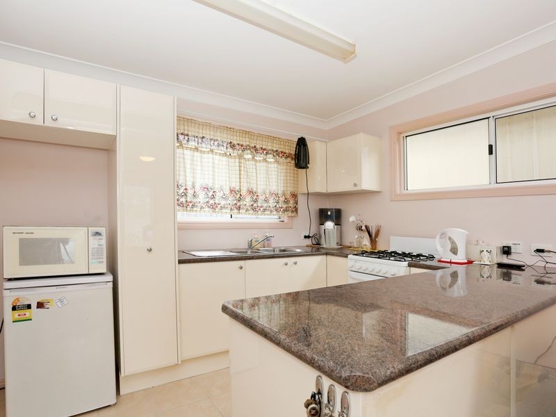 5 Ungala Road, Old Bar NSW 2430