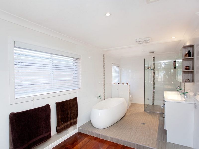 11 McLaughlin Ave, Taree NSW 2430