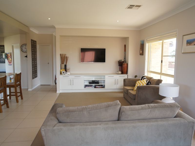 45 Wyden Street, Old Bar NSW 2430