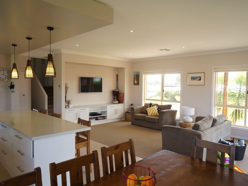 45 Wyden Street, Old Bar NSW 2430