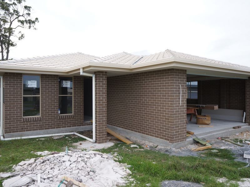18 Rosier Place, Old Bar NSW 2430