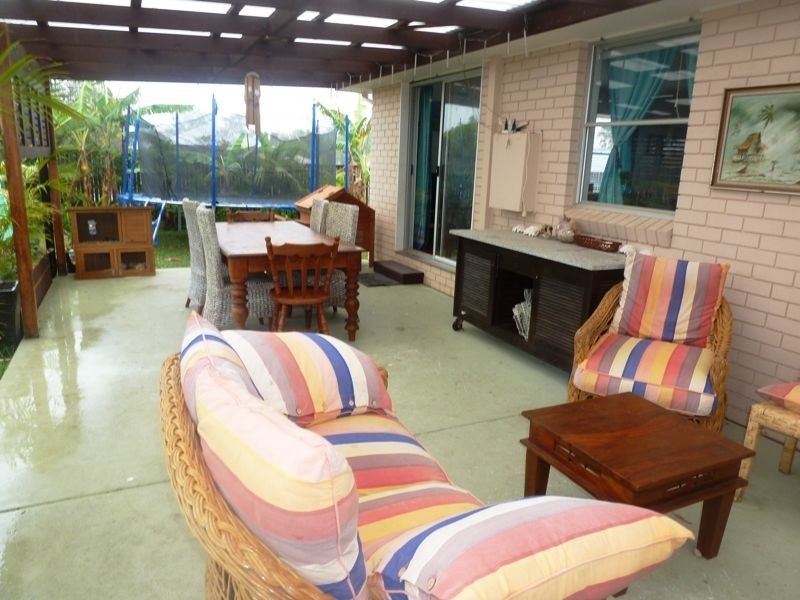 8 Waterman Street, Old Bar NSW 2430