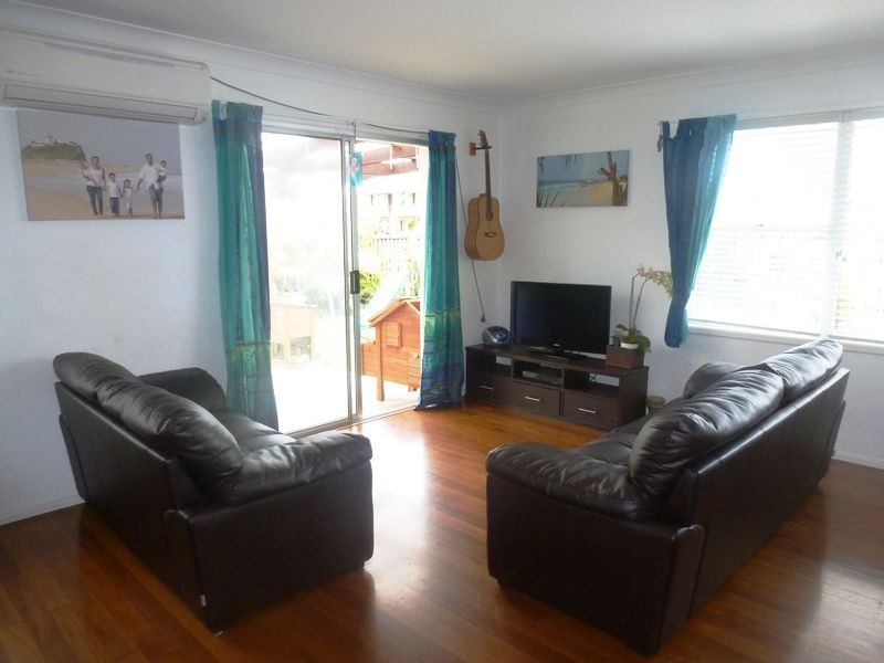 8 Waterman Street, Old Bar NSW 2430