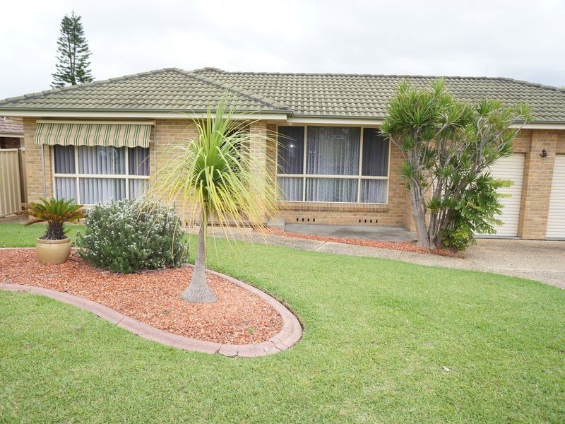 49 Molong Road, Old Bar NSW 2430