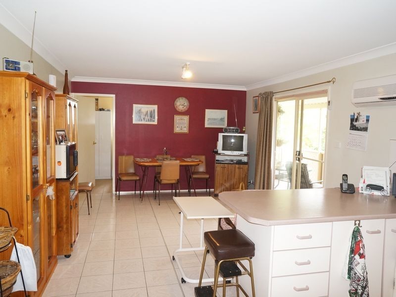 49 Molong Road, Old Bar NSW 2430