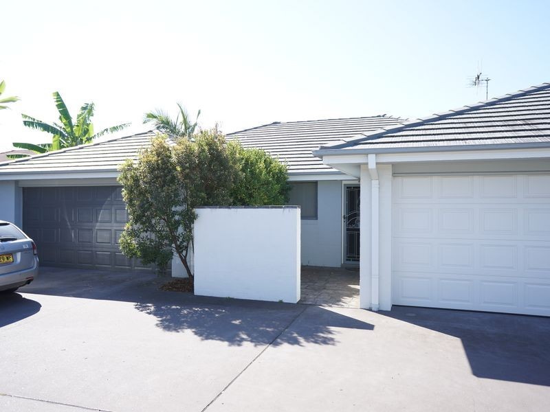 4/26-28 Ivy Cres, Old Bar NSW 2430