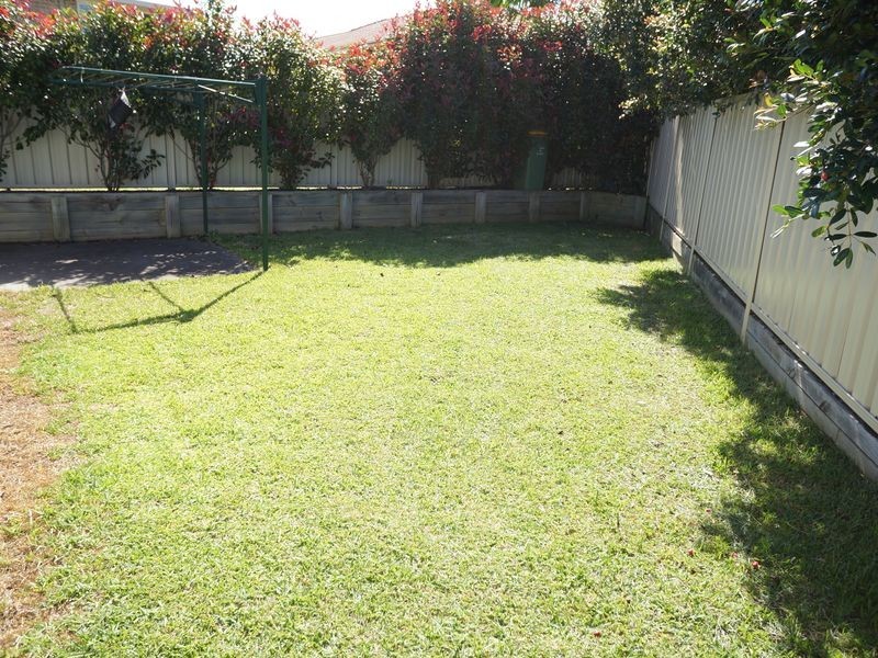 4/26-28 Ivy Cres, Old Bar NSW 2430