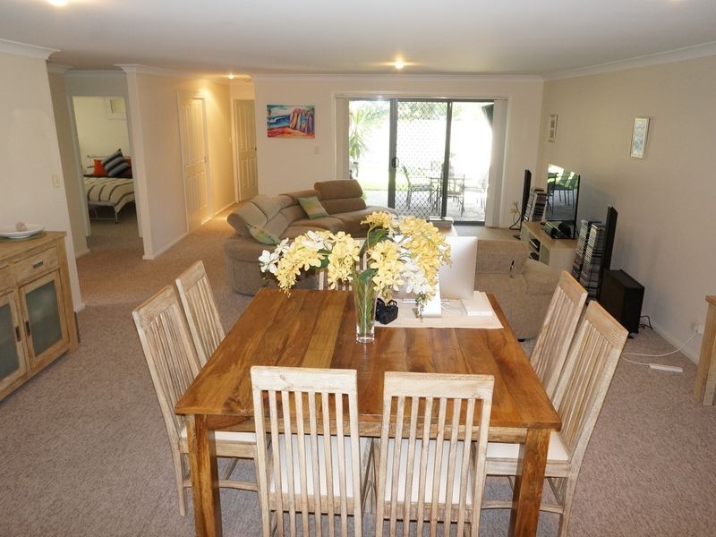4/26-28 Ivy Cres, Old Bar NSW 2430