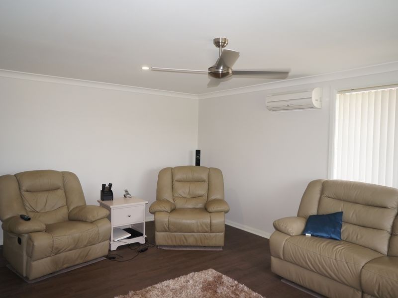 31 Bluehaven Drive, Old Bar NSW 2430