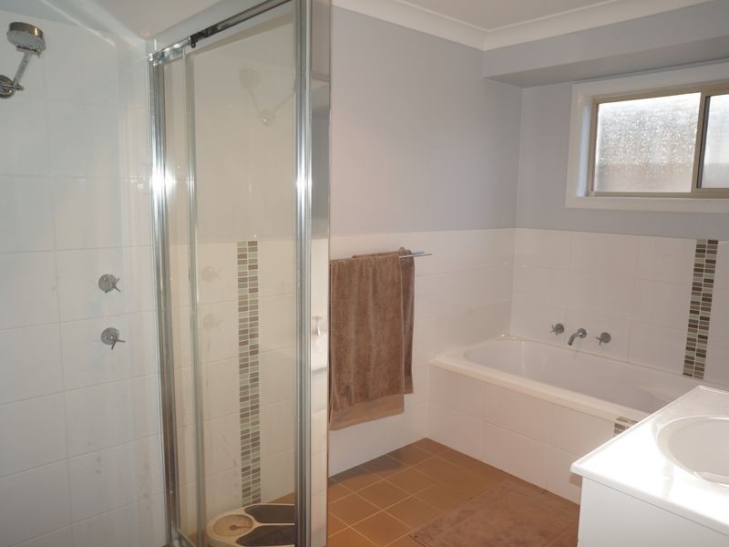 31 Bluehaven Drive, Old Bar NSW 2430