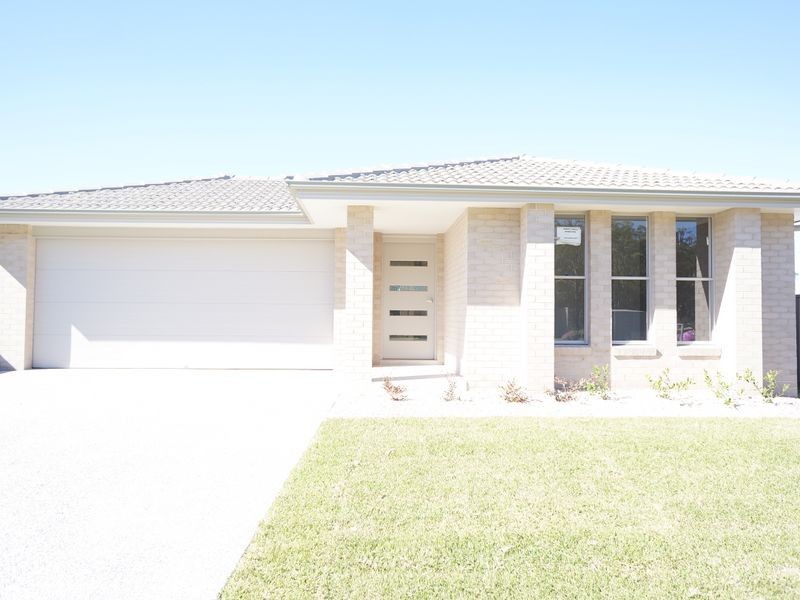 50 Albatross Way, Old Bar NSW 2430