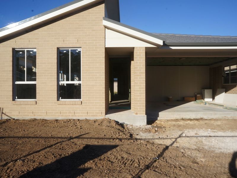 52 Albatross Way, Old Bar NSW 2430
