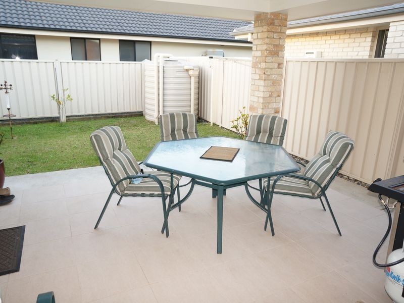 9 Bluehaven Drive, Old Bar NSW 2430