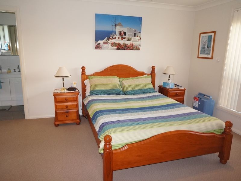 9 Bluehaven Drive, Old Bar NSW 2430