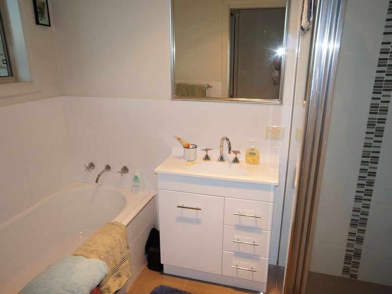 9 Bluehaven Drive, Old Bar NSW 2430