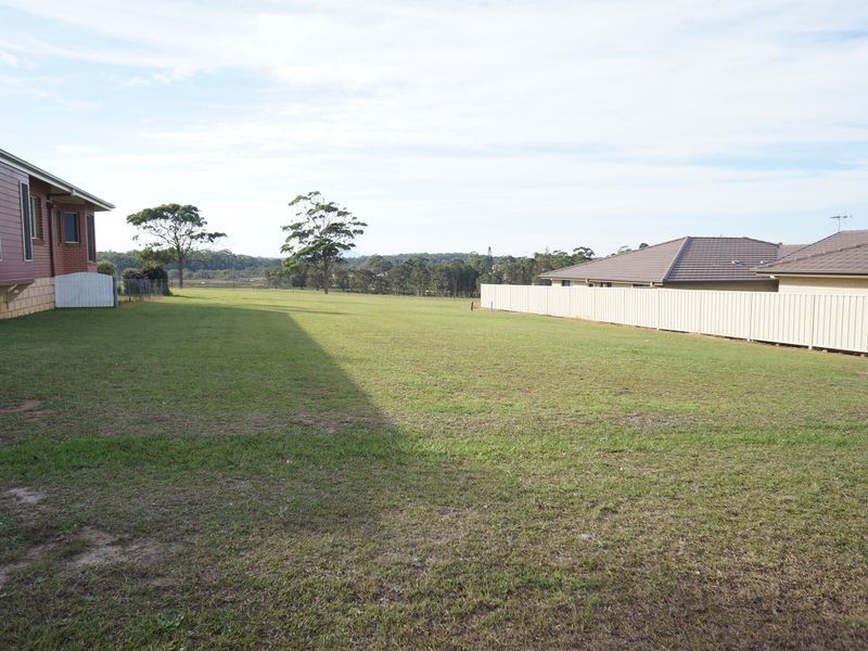 21 Banyula Drive, Old Bar NSW 2430