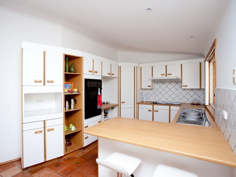 44 Molong Road, Old Bar NSW 2430