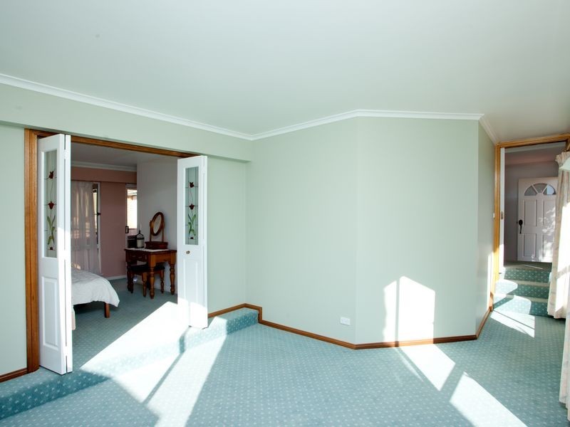 44 Molong Road, Old Bar NSW 2430