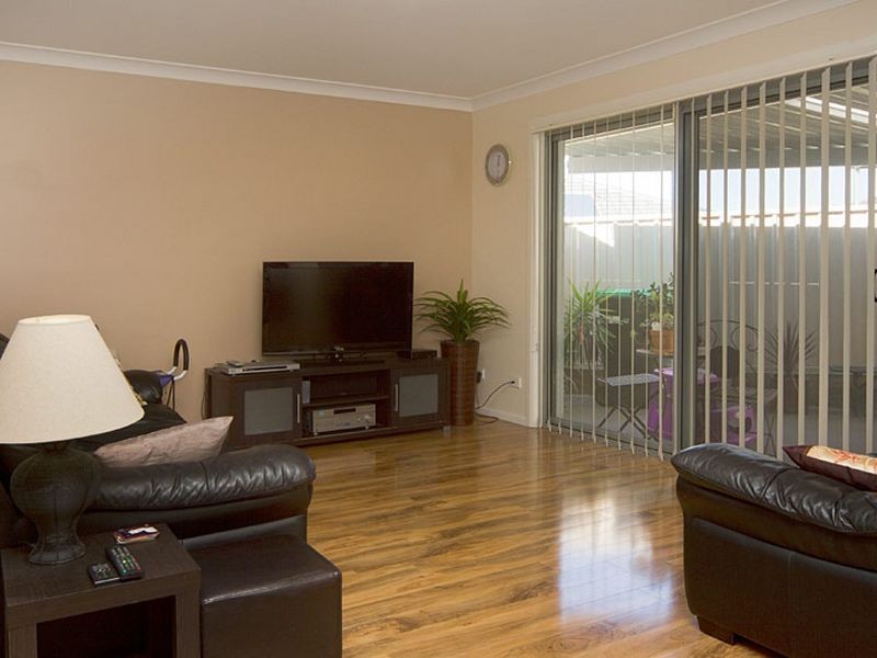 2/26-28 Ivy Crescent, Old Bar NSW 2430