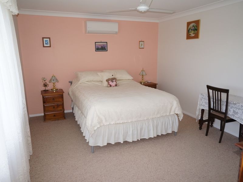 32 Carrabeen Drive, Old Bar NSW 2430