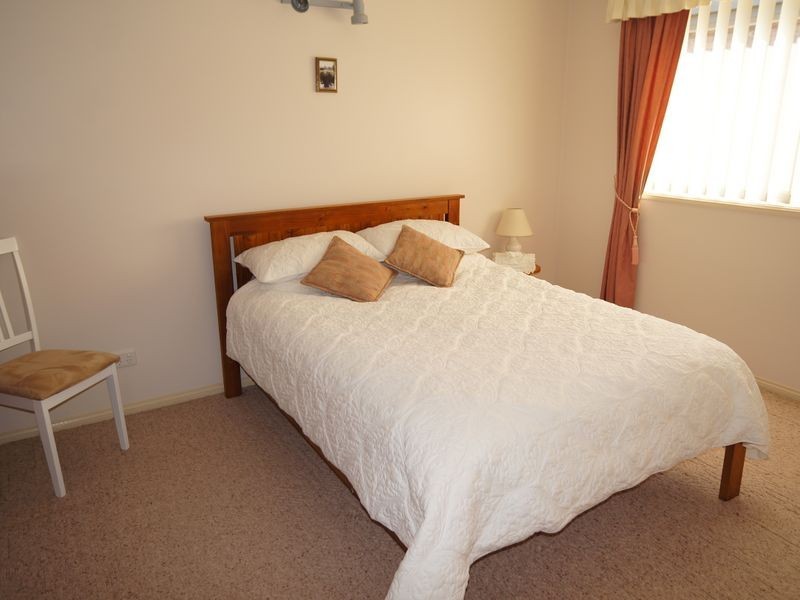 32 Carrabeen Drive, Old Bar NSW 2430