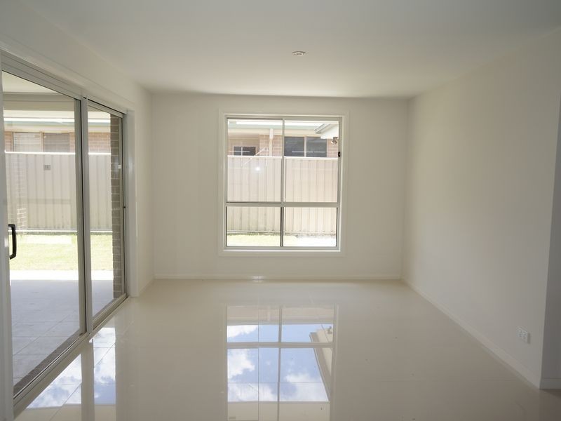 63 Albatross Way, Old Bar NSW 2430