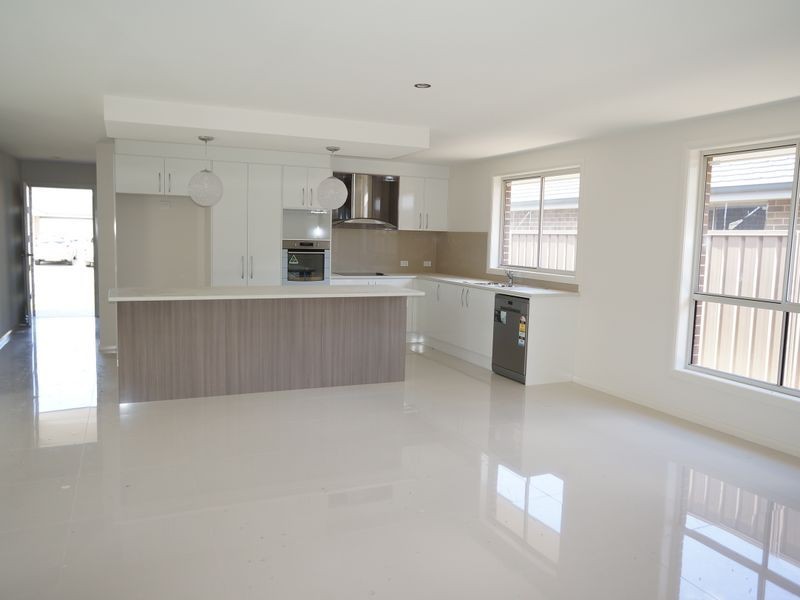 63 Albatross Way, Old Bar NSW 2430