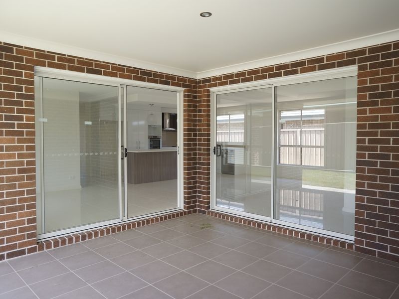 63 Albatross Way, Old Bar NSW 2430