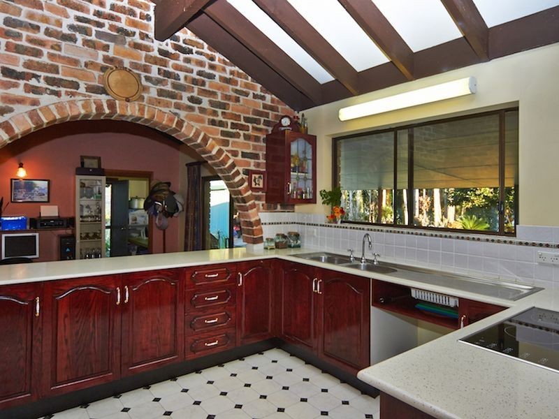 24 Cowans Lane, Oxley Island NSW 2430